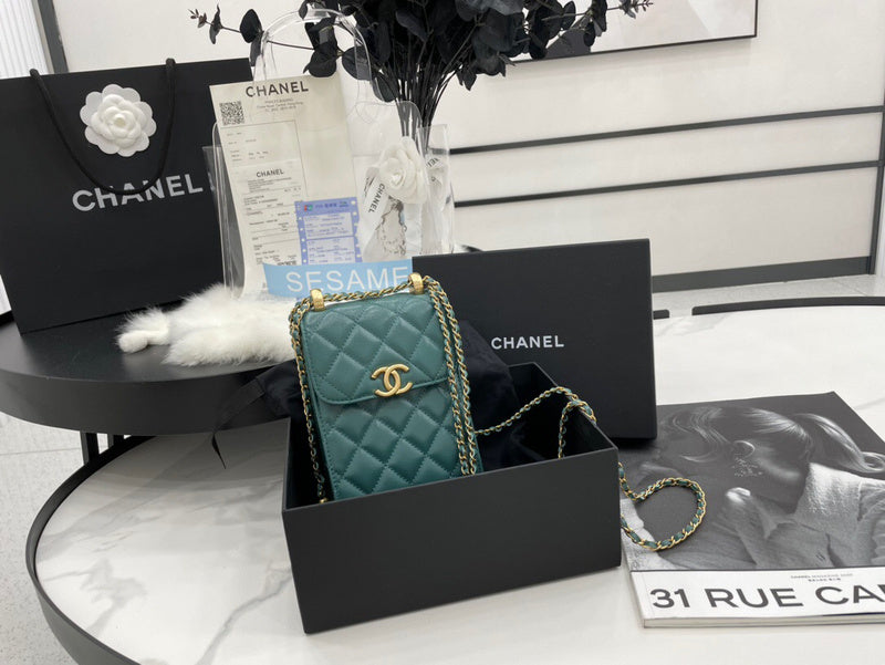 Anum Bags Detail