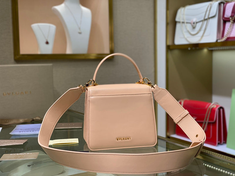 Anum Bags Detail