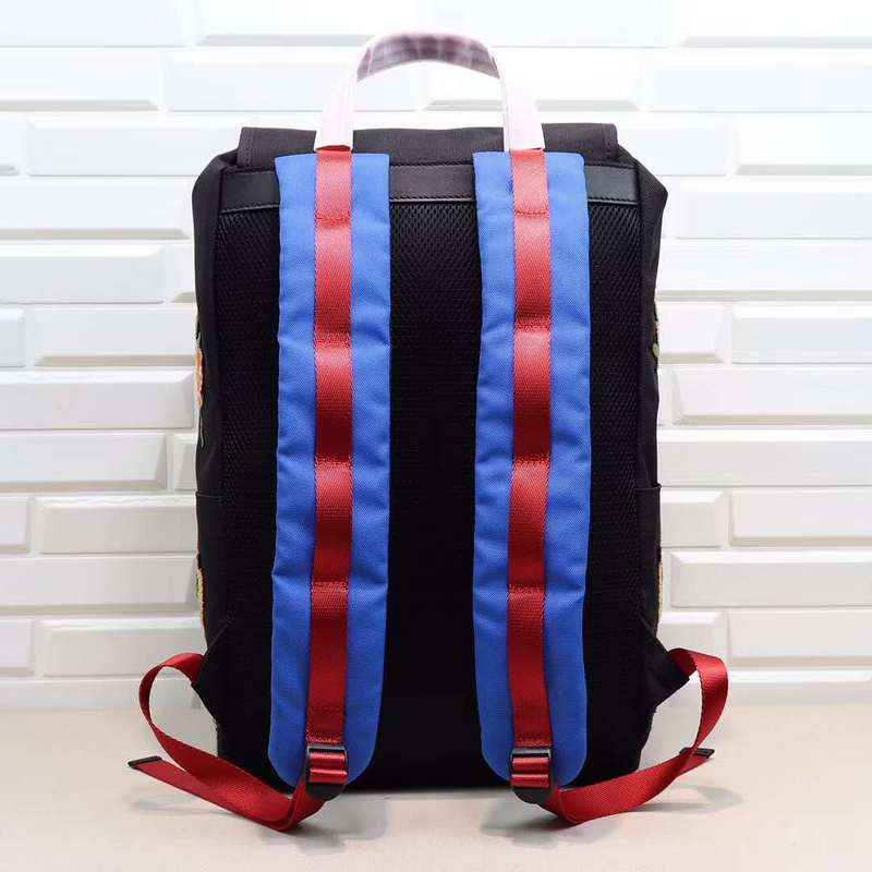 Anum Bags Detail
