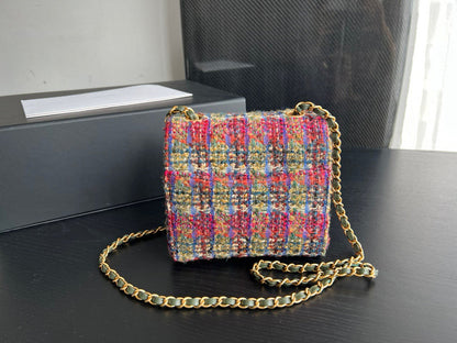 Anum Bags Detail