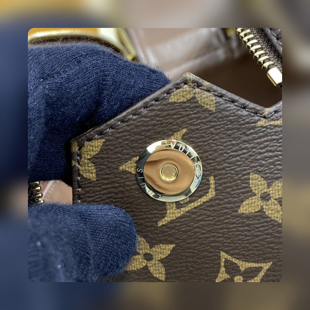 Anum Bags Detail