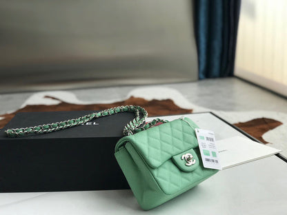 Anum Bags Detail