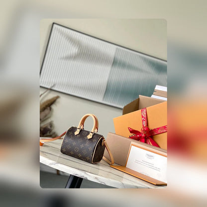 Anum Bags Detail