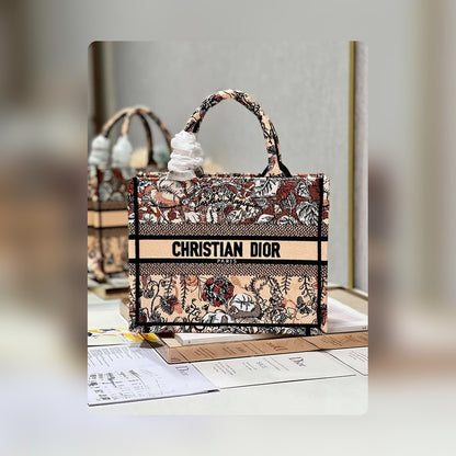 Anum Bags Detail