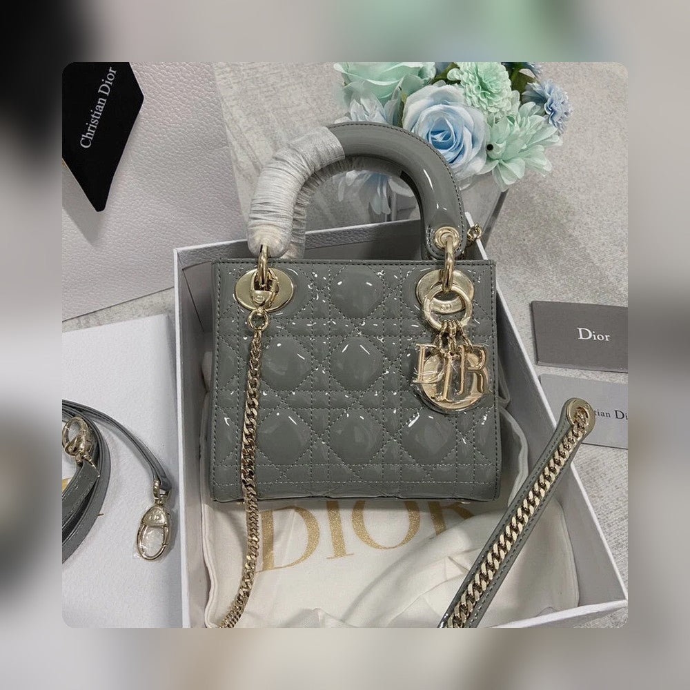 Anum Bags Detail