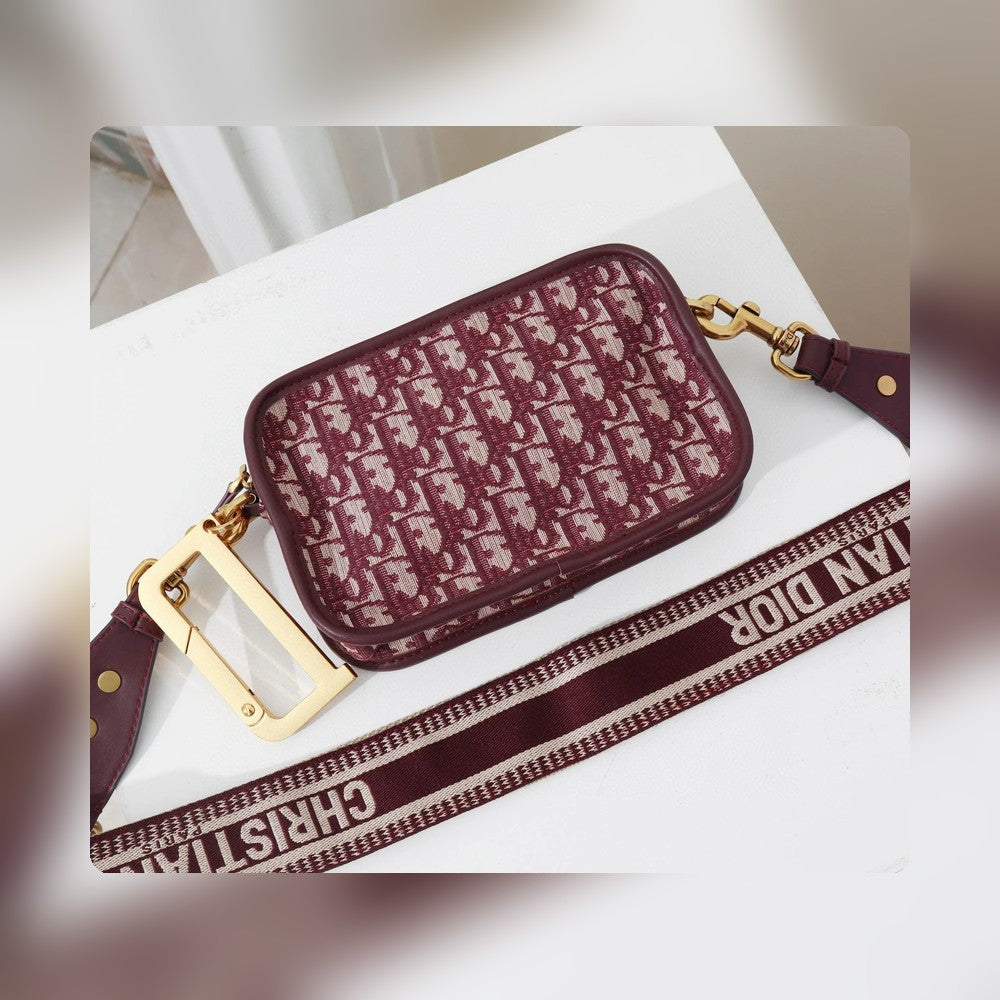 Anum Bags Detail