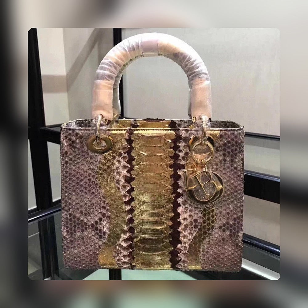 Anum Bags Detail