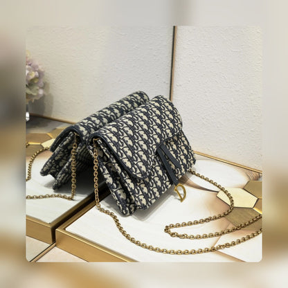 Anum Bags Detail