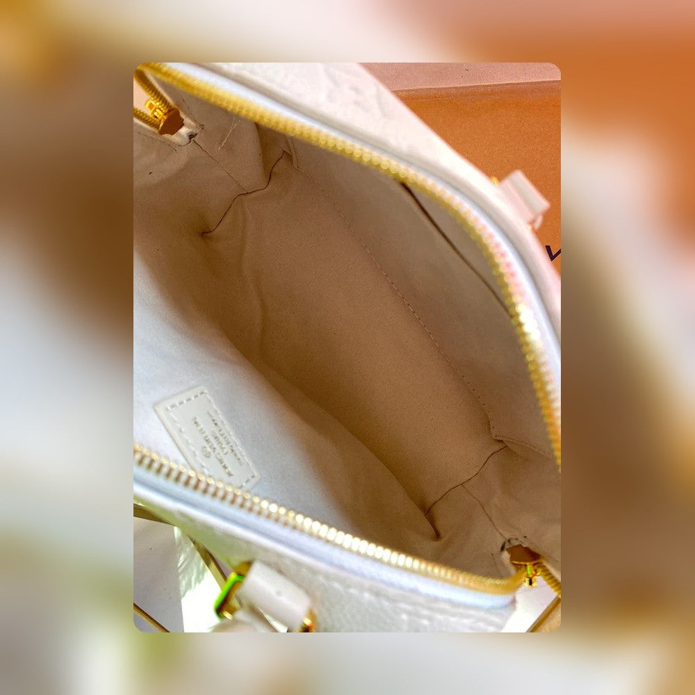 Anum Bags Detail