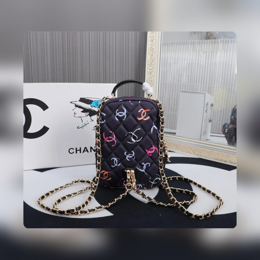 Anum Bags Detail