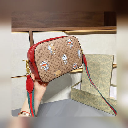 Anum Bags Detail
