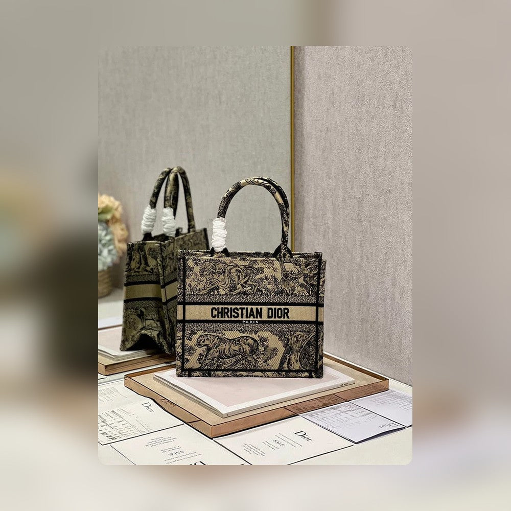 Anum Bags Detail