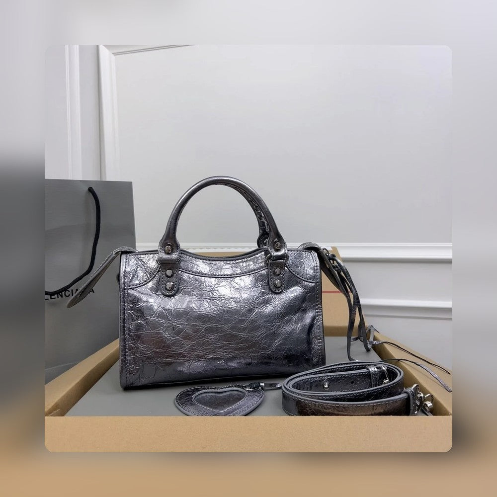 new-luxury-designer-bags-nm24050