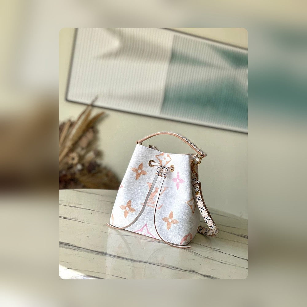 Anum Bags Detail