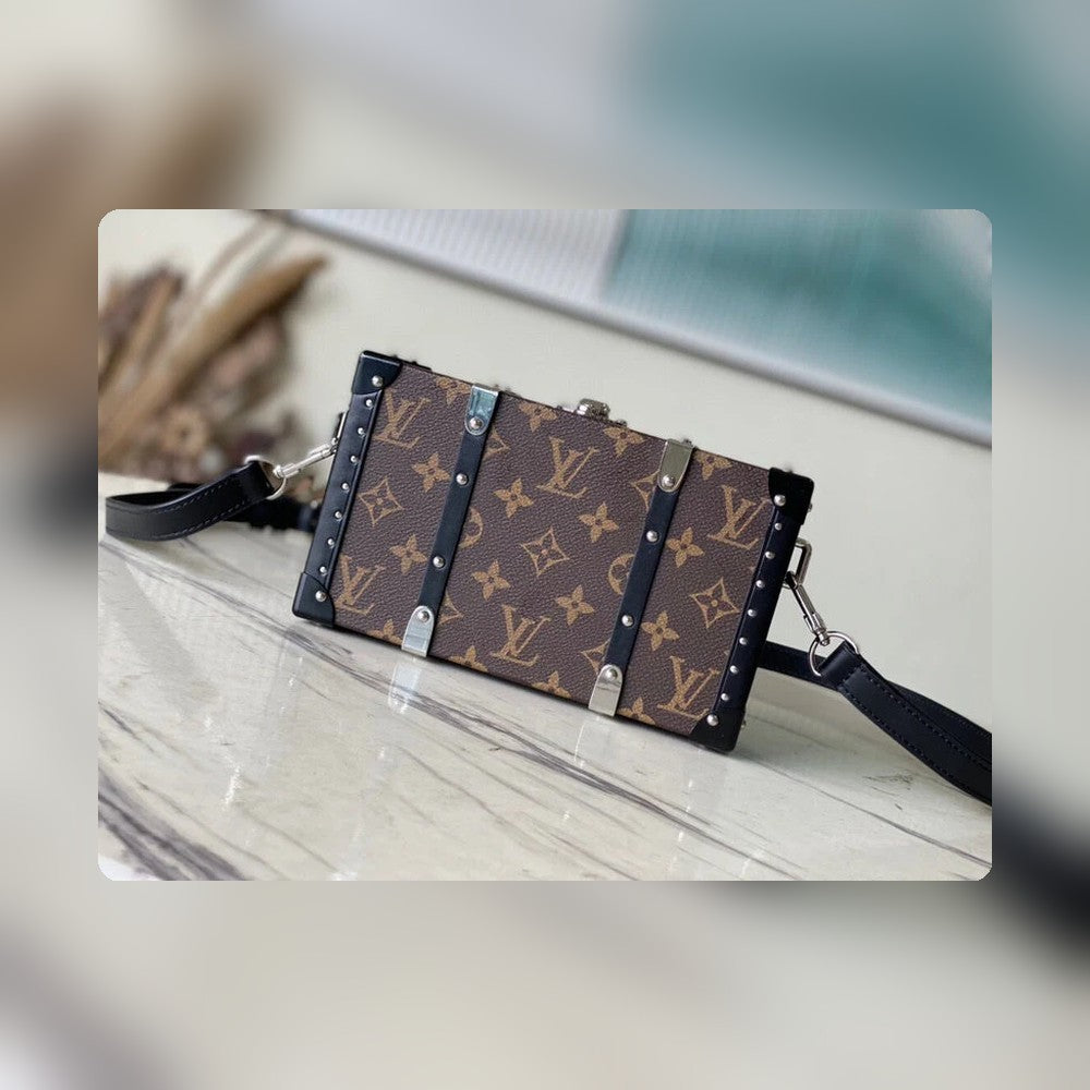 Anum Bags Detail