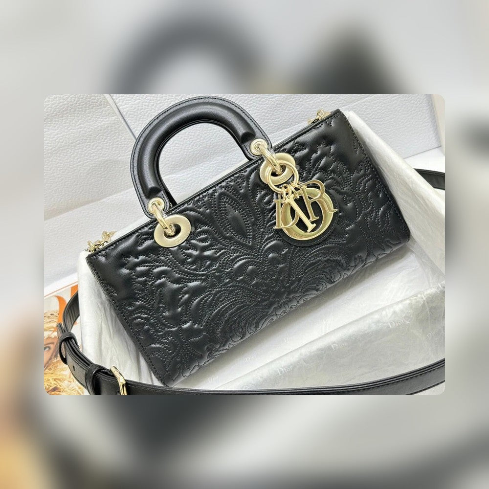 Anum Bags Detail