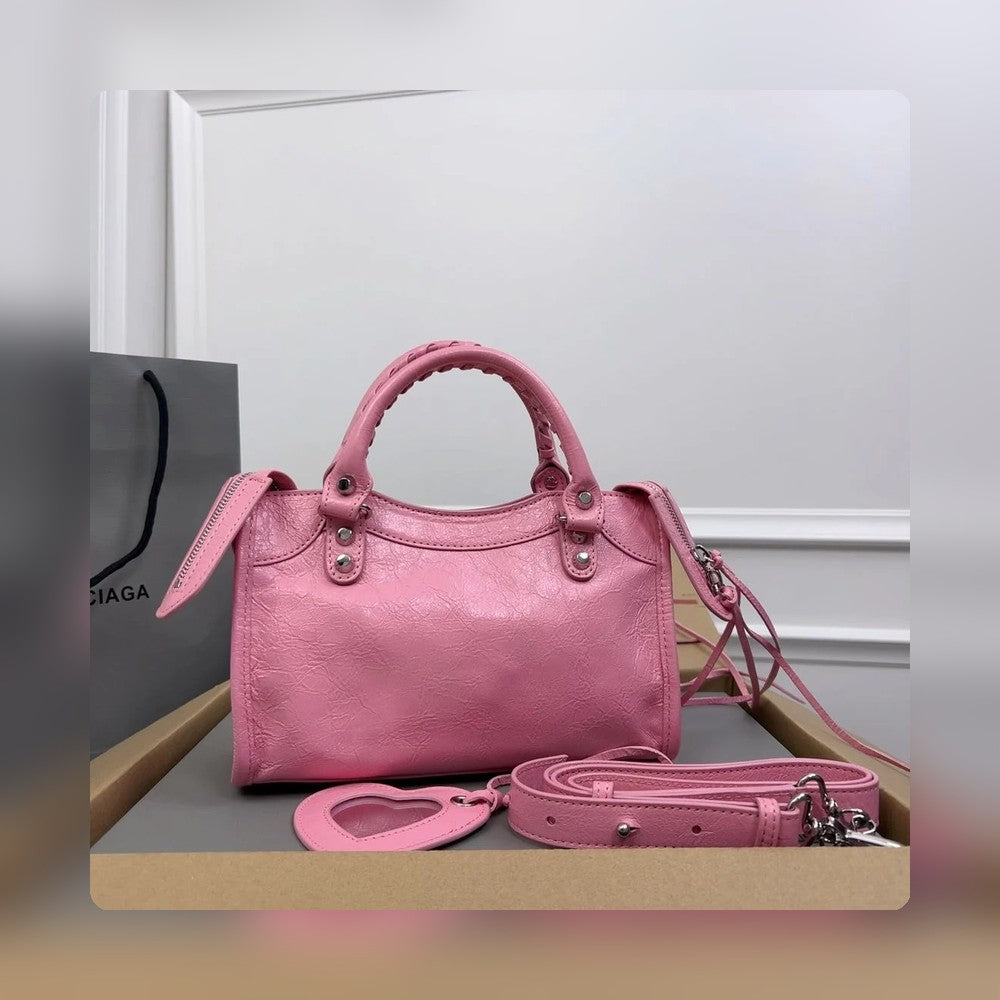 new-luxury-designer-bags-nm24054