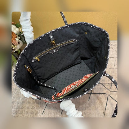 Anum Bags ln Luxury Bag --56828