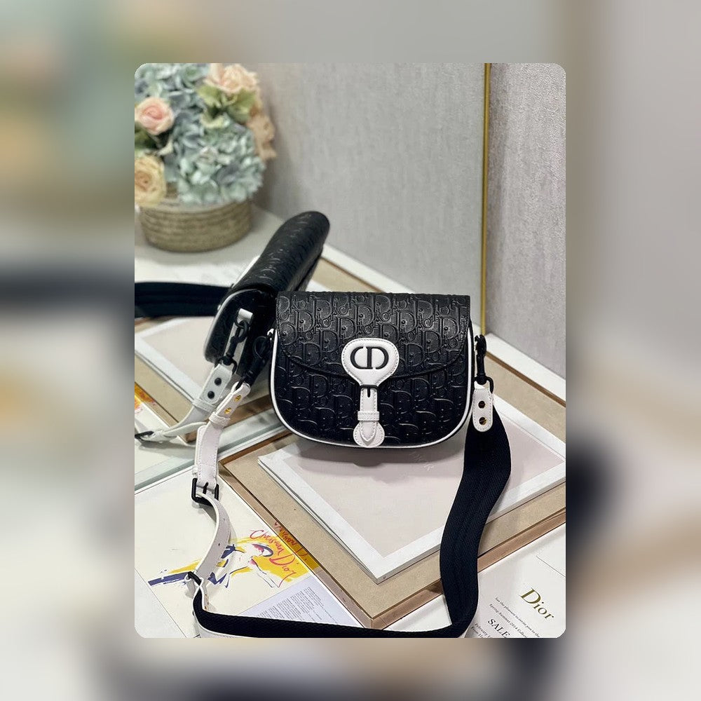 Anum Bags Detail