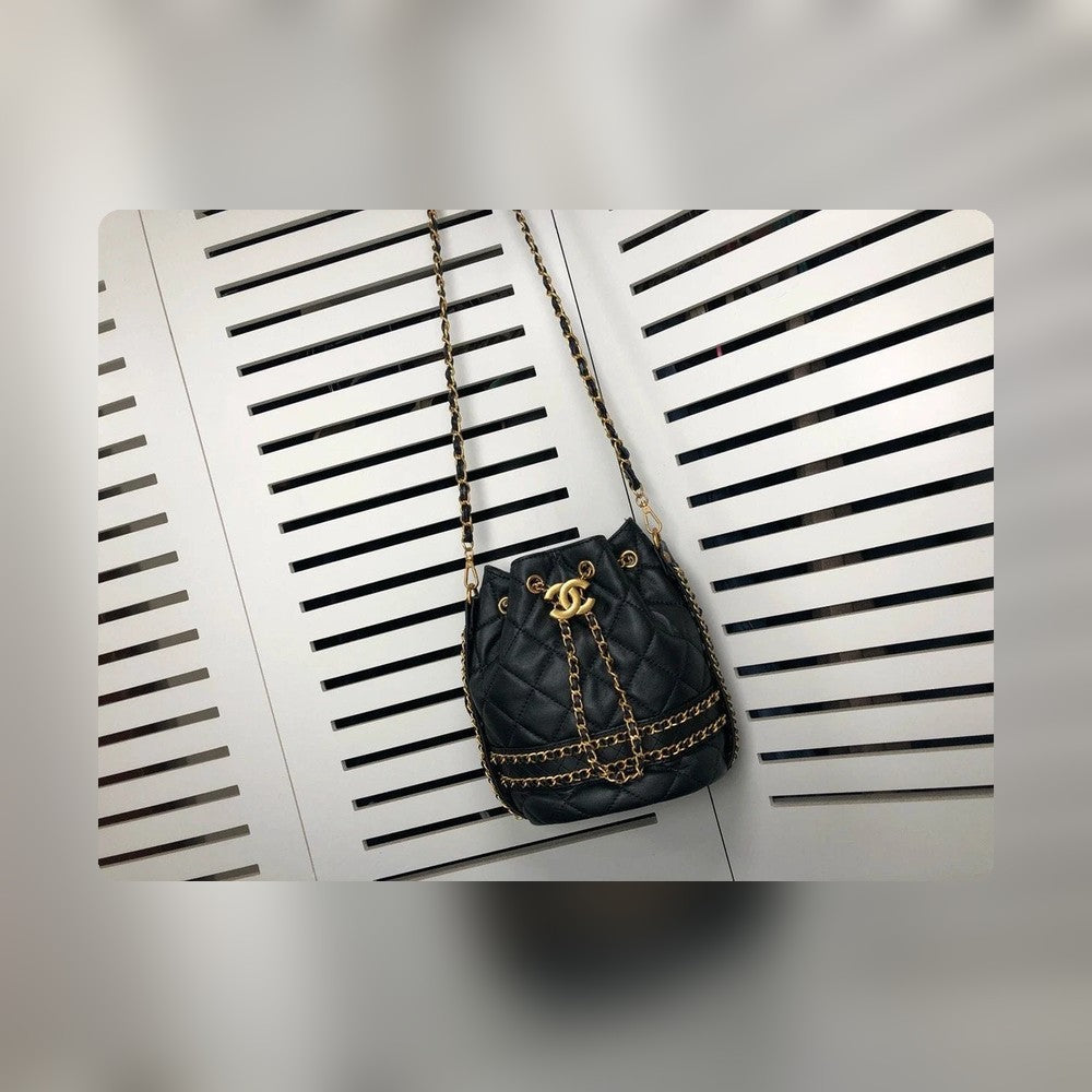 Anum Bags Detail