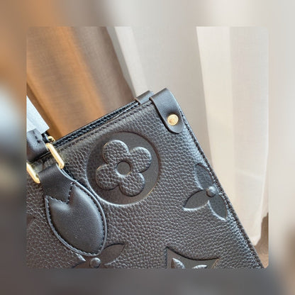 Anum Bags Detail