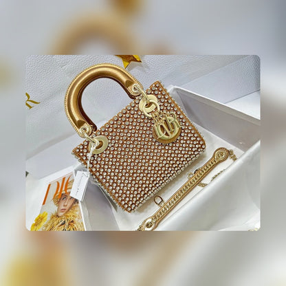 Anum Bags Detail