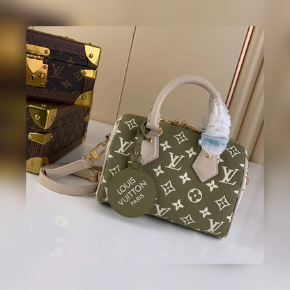Anum Bags - High-Quality Designer Products for You - AFFORDABLE LUXURY BAGS - 16566