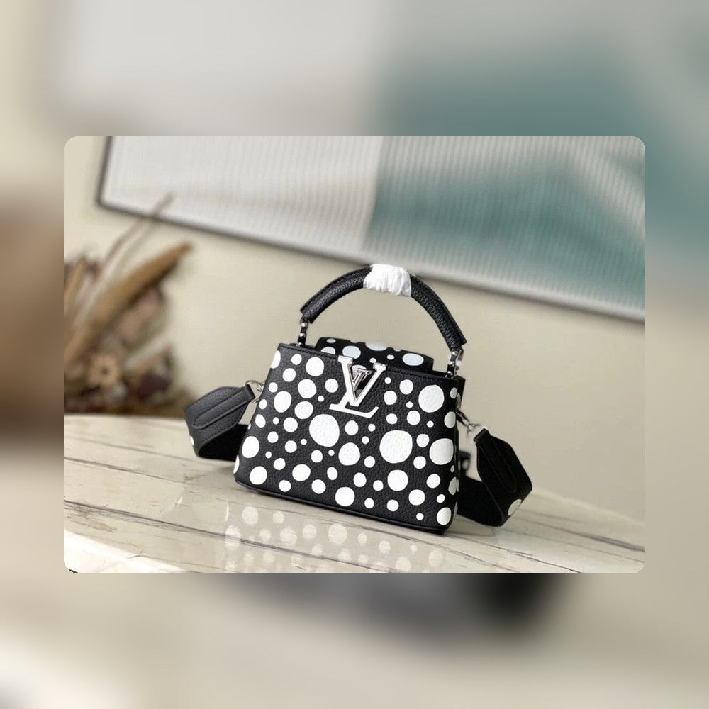 Anum Bags Detail