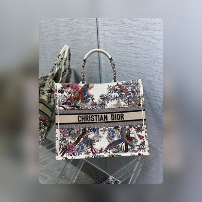 Anum Bags Detail