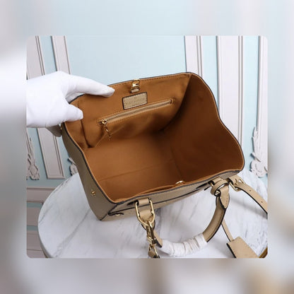 Anum Bags Detail