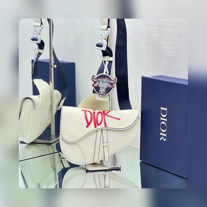 Anum Bags Detail