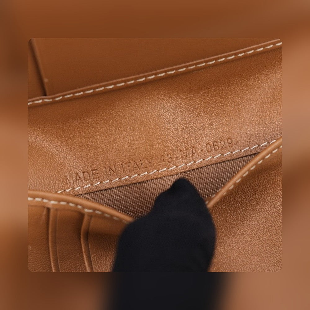 Anum Bags Detail