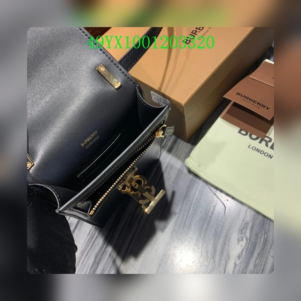 Anum Bags Detail