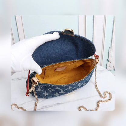 Anum Bags Detail