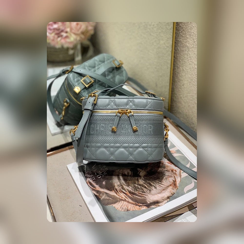 Anum Bags Detail