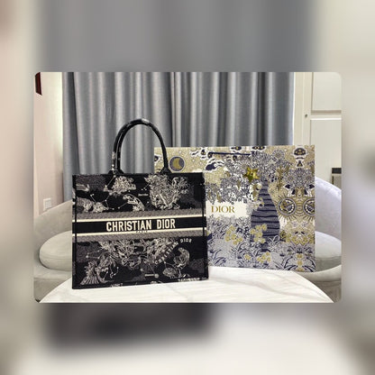 Anum Bags Detail