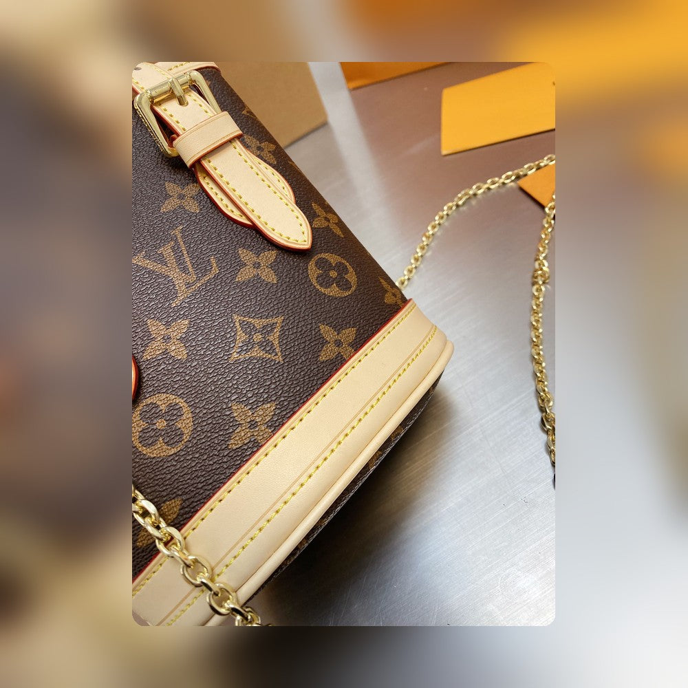 Anum Bags Detail