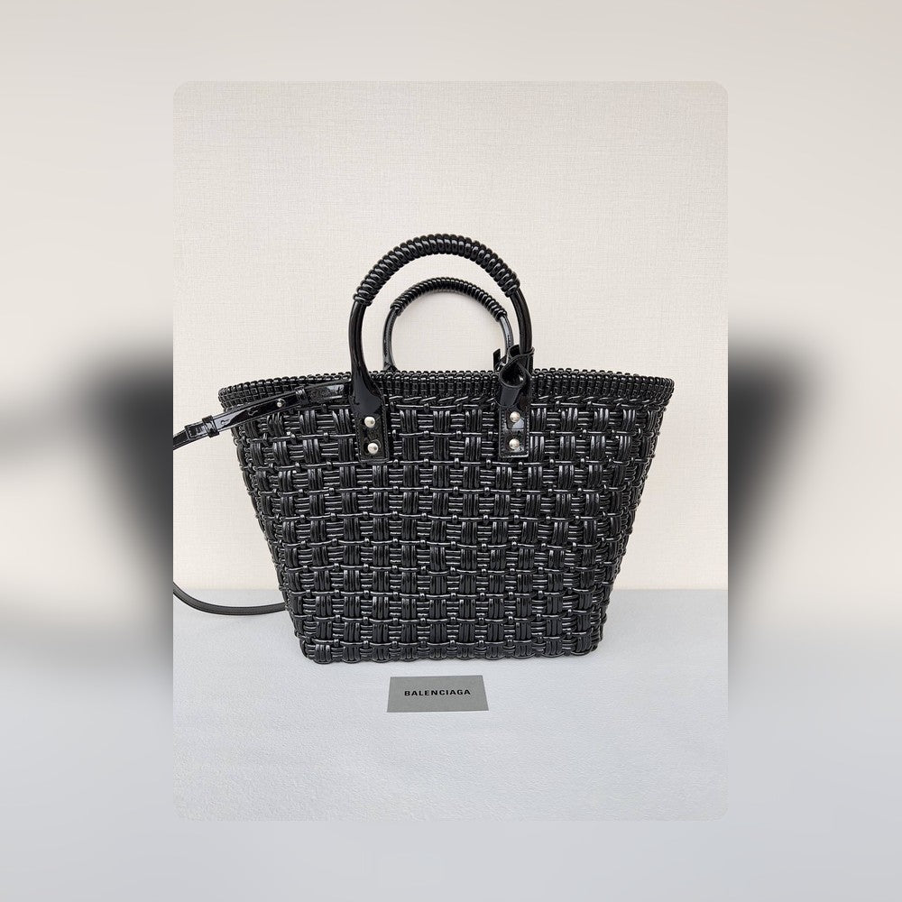 new-luxury-designer-bags-nm24063