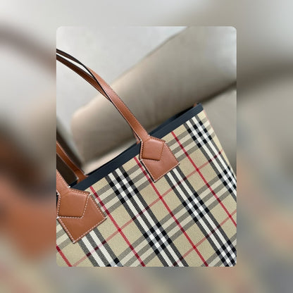 Anum Bags - High-Quality Designer Products for You - AFFORDABLE LUXURY BAGS - 17530
