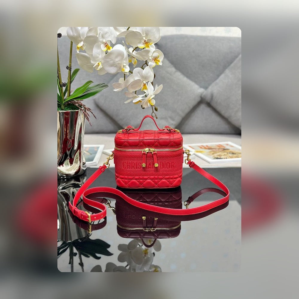 Anum Bags Detail
