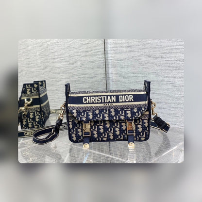 Anum Bags Detail