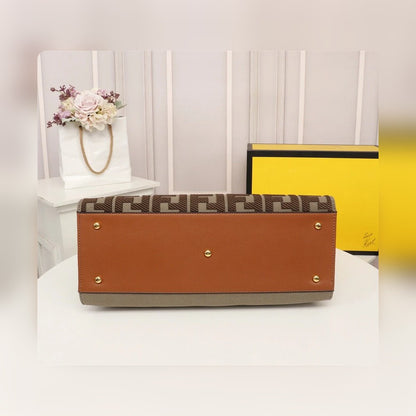 Anum Bags Detail