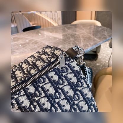 Anum Bags Detail