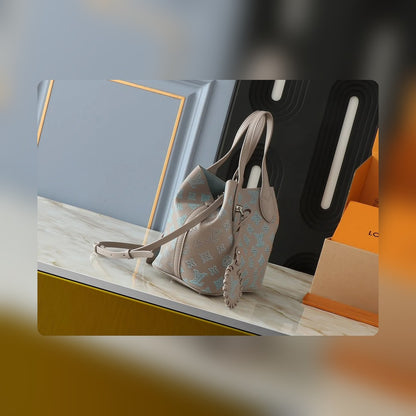 Anum Bags Detail
