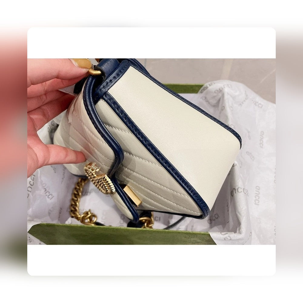 Anum Bags Detail