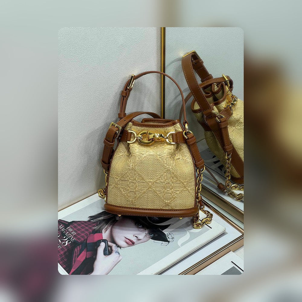 Anum Bags Detail