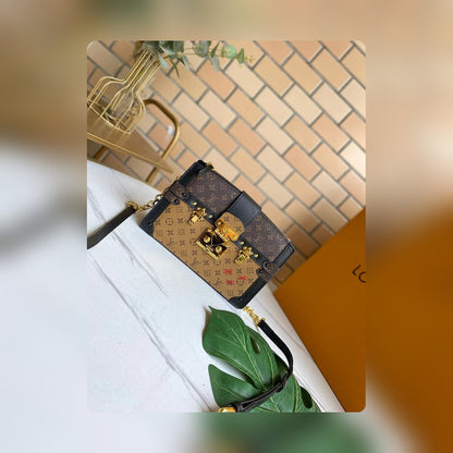 Anum Bags Detail