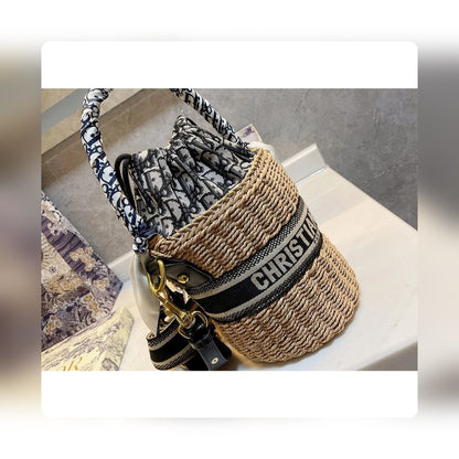 Anum Bags Detail