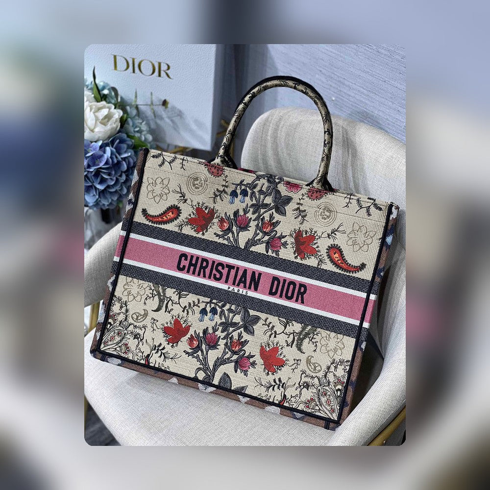 Anum Bags Detail