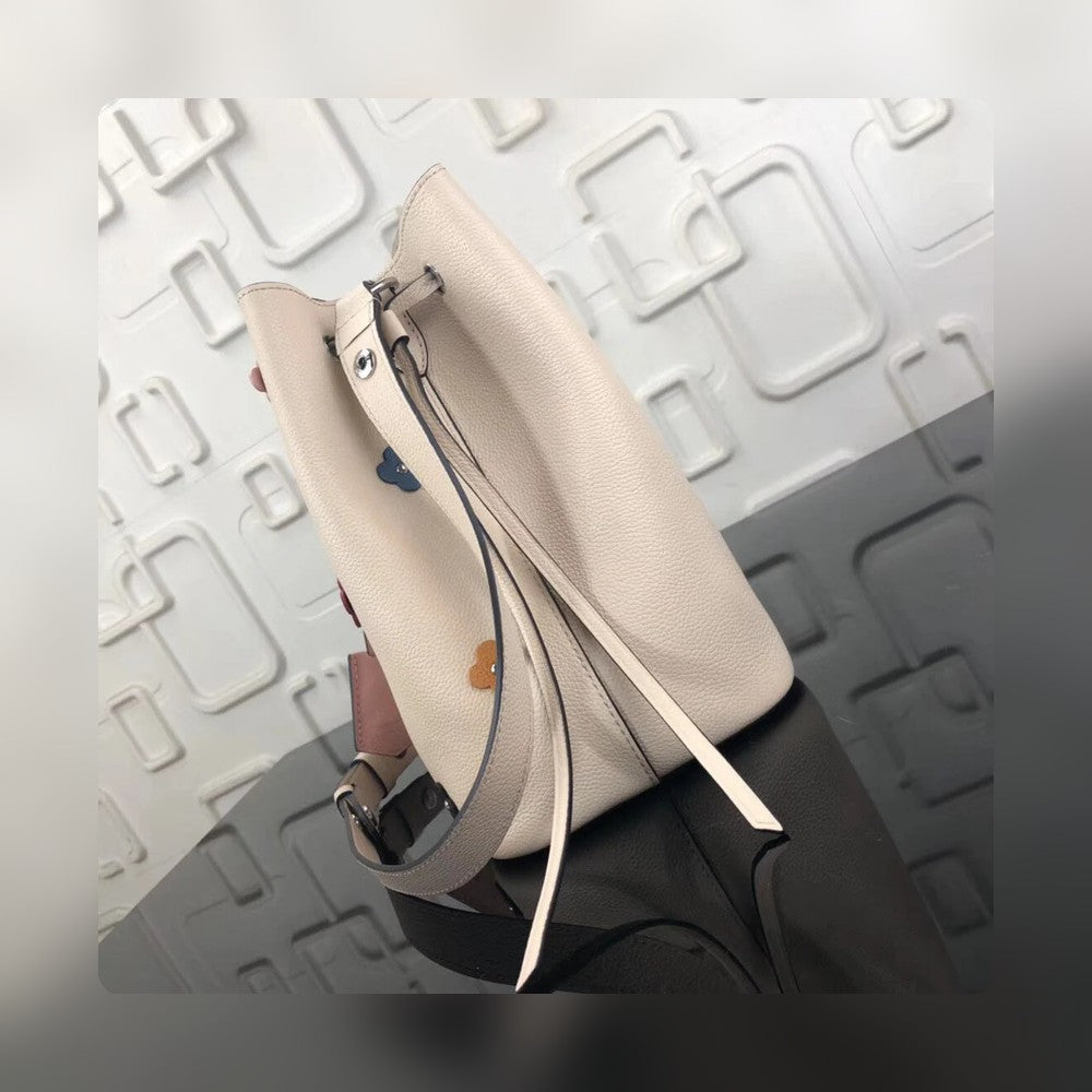 Anum Bags - High-Quality Designer Products for You - AFFORDABLE LUXURY BAGS - 3595